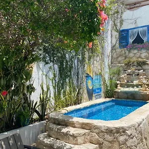 2* Casa de hóspedes Caribo